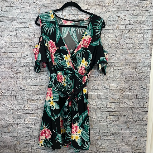 SHEIN Dresses & Skirts - Shein tropical print Cold shoulder dress with belt